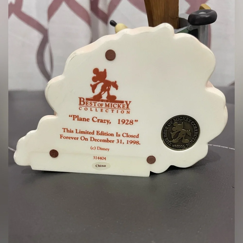 Disney Vintage Mickey Mouse in plane crazy 1928 figurine